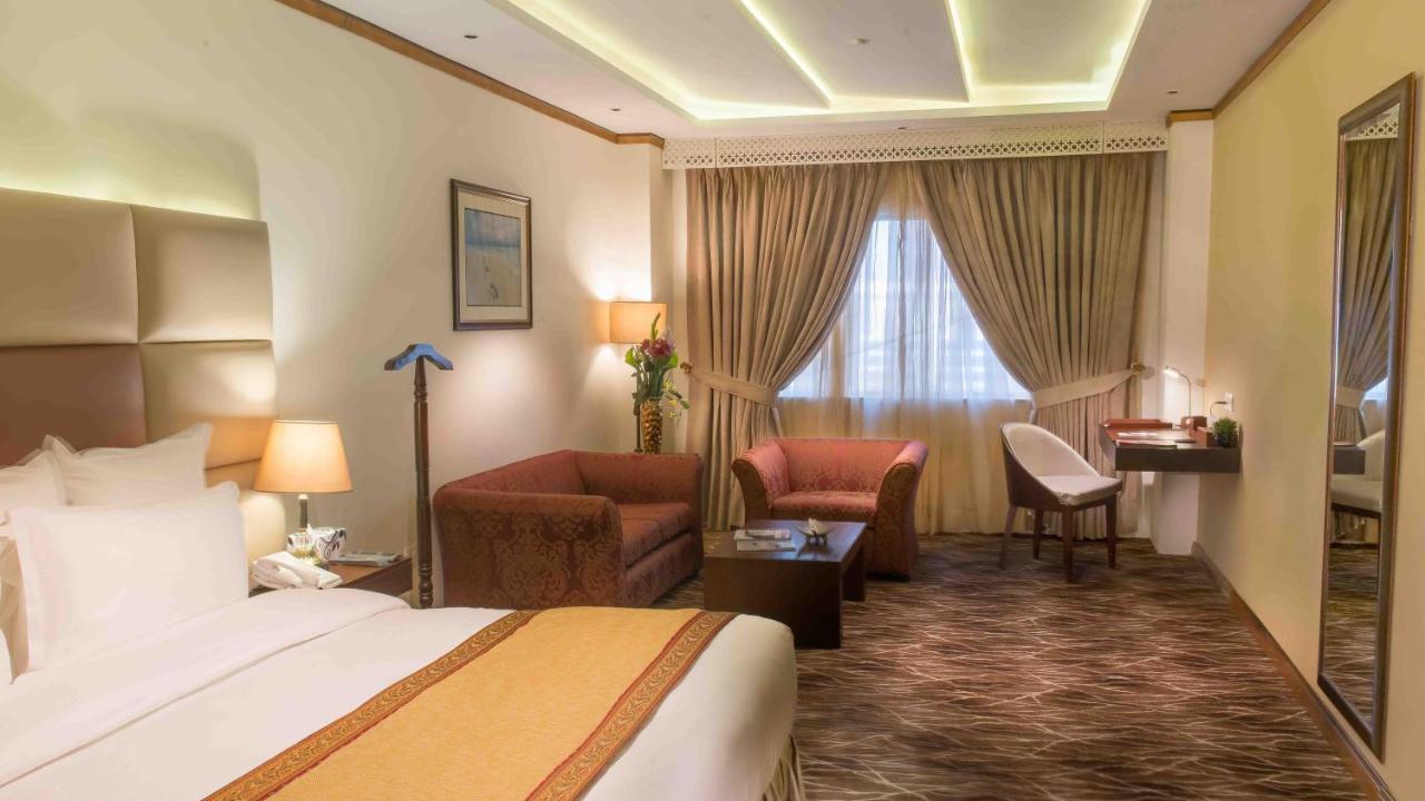 Luxus Grand Hotel Лахор Экстерьер фото